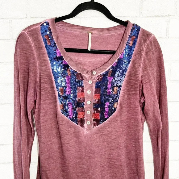 Free People Distressed Mauve Long Sleeve Tee with Sequin Neckline Size Small - Picture 2 of 7